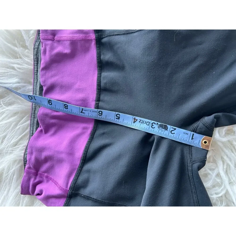 Lululemon Women's Yoga Cropped Leggings‎ Scratch Activewear Black Purple Size 4